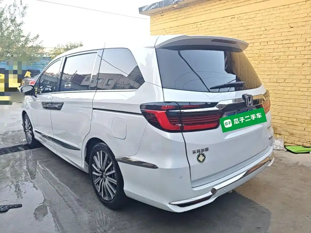 Honda Elysion — миниатюра 5