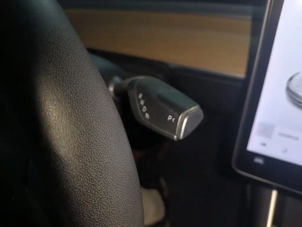 Tesla Model 3 — миниатюра 15