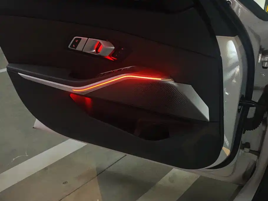 BMW 3 Series — миниатюра 7