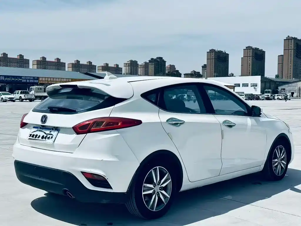 Changan Eado XT — миниатюра 9