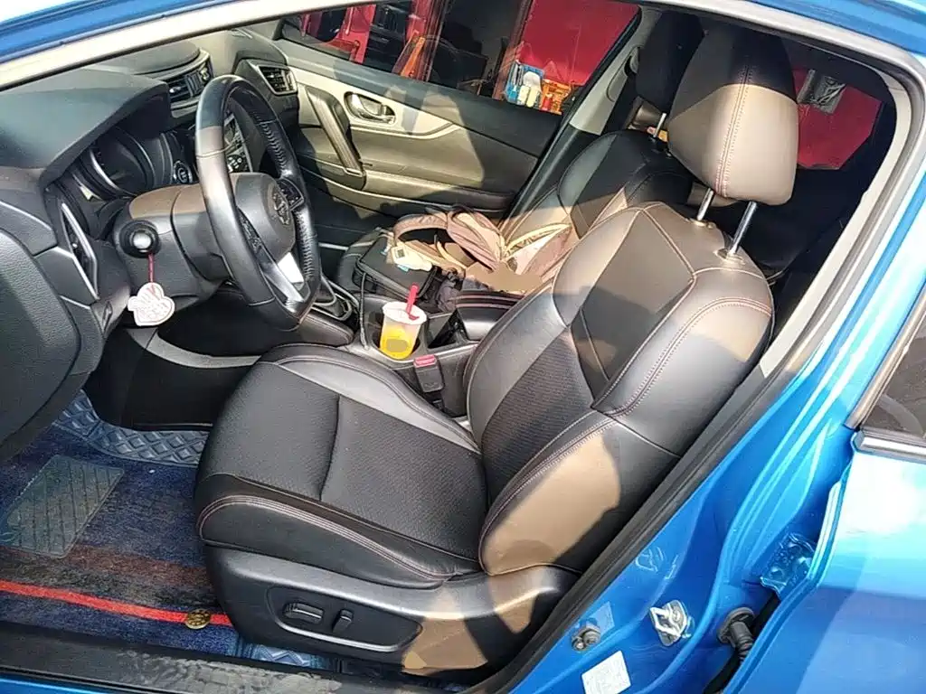 Nissan Qashqai — миниатюра 15