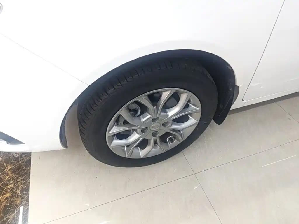 Geely Vision — миниатюра 23