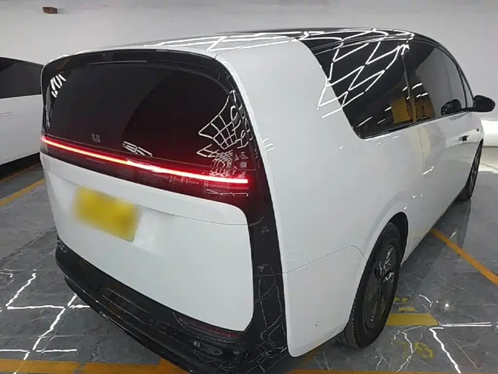 Li Auto Li MEGA — миниатюра 7