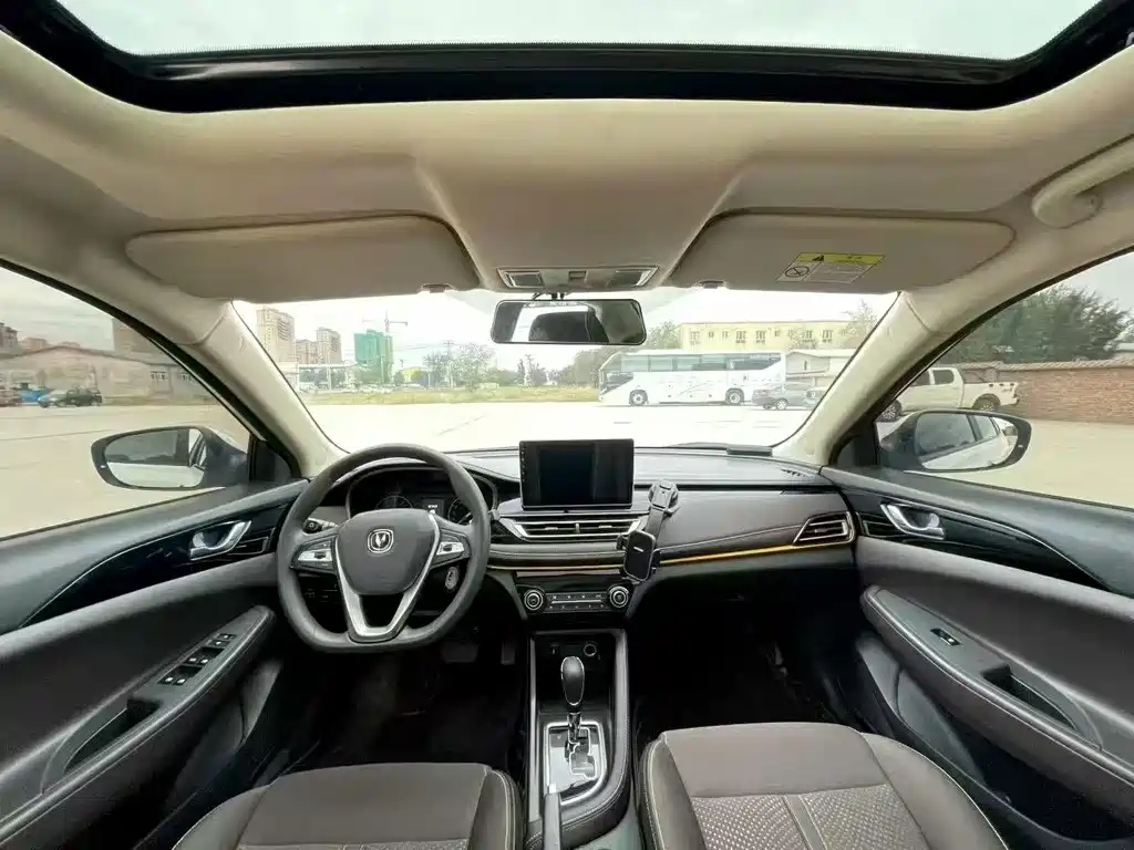 Changan Eado DT — миниатюра 5