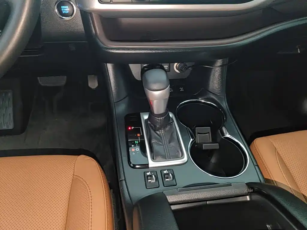Toyota Highlander — миниатюра 14