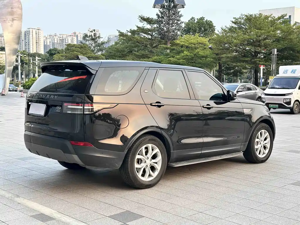 Land Rover Discovery — миниатюра 4