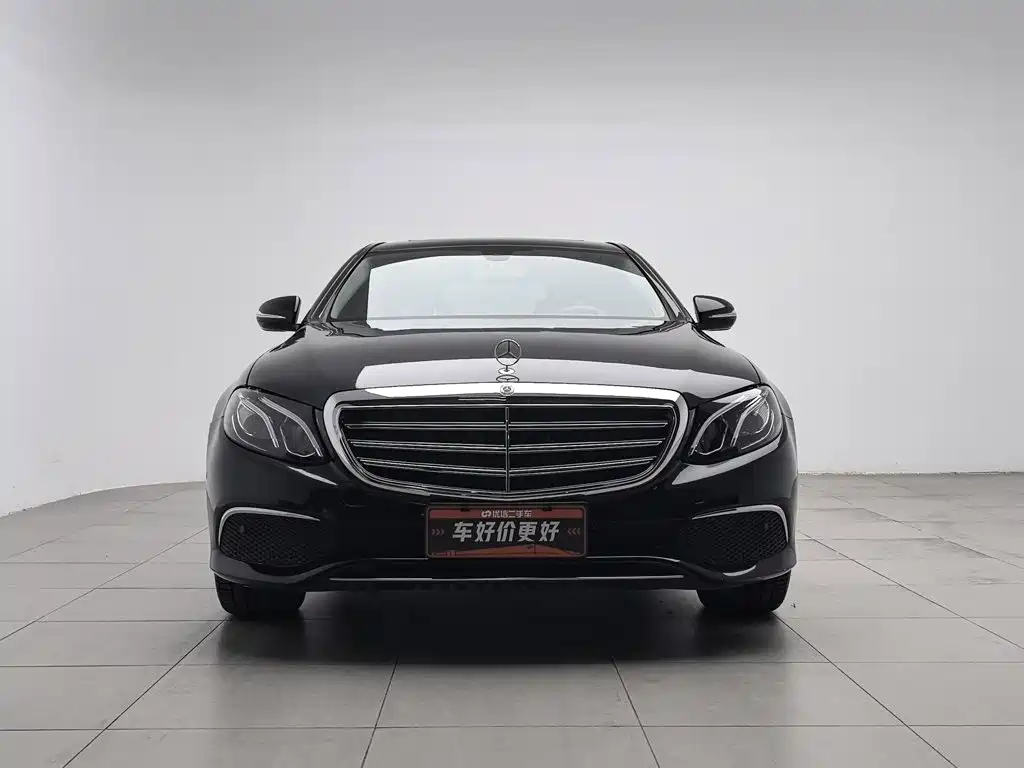Mercedes-Benz E-Class — миниатюра 3
