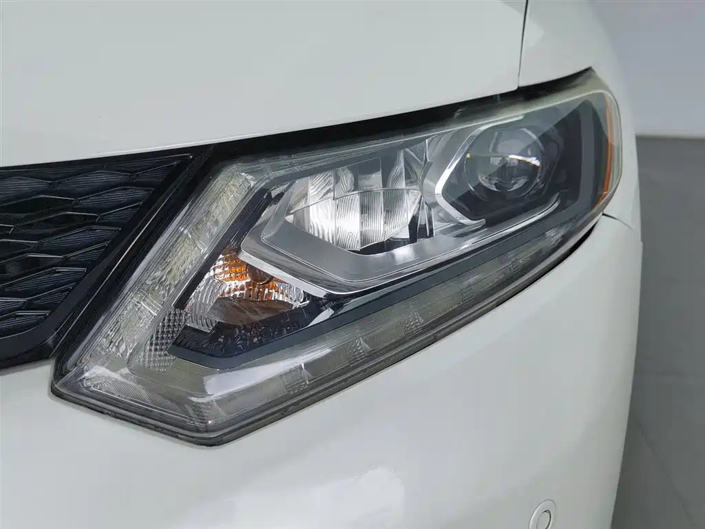 Nissan X-Trail 2014 2.5L CVT 4WD