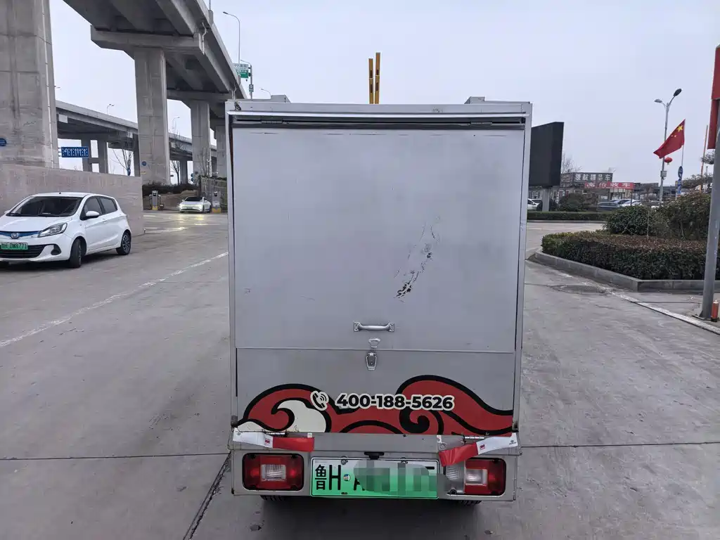 Wuling E10