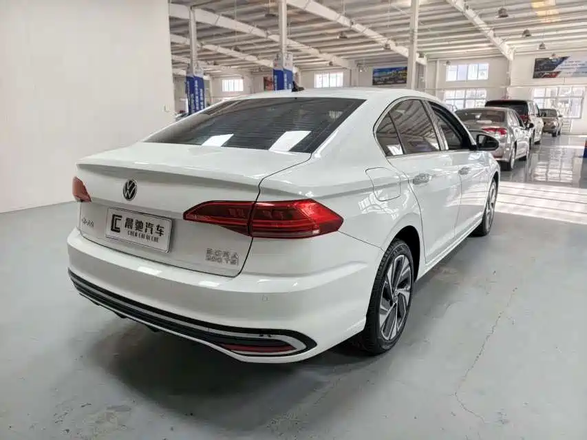 Volkswagen Bora 2023 200TSI DSG PRO