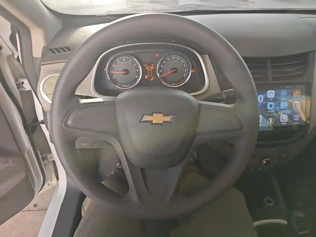 Chevrolet Sail — миниатюра 11