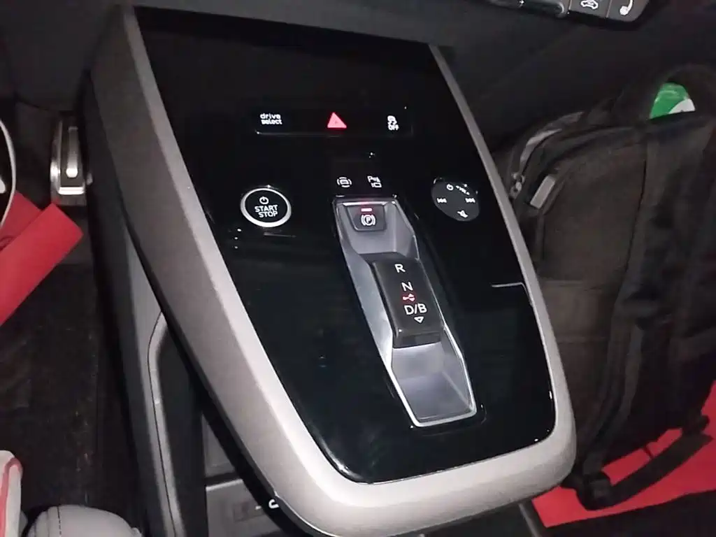 Audi Q5 e-tron — миниатюра 14