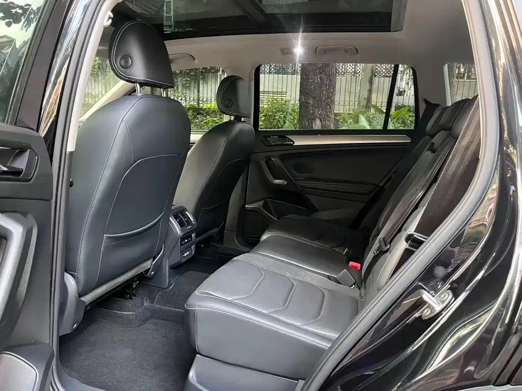 Volkswagen Tiguan L — миниатюра 13