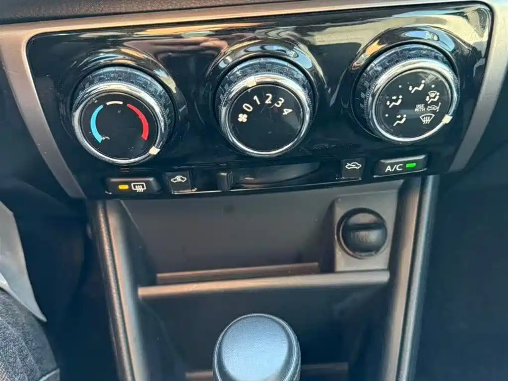 TOYOTA YARIS L ZHIXUAN