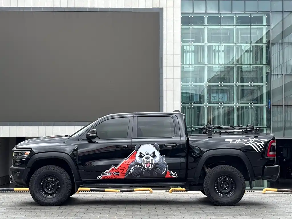 Ram Trucks 2022 6.2T AT
