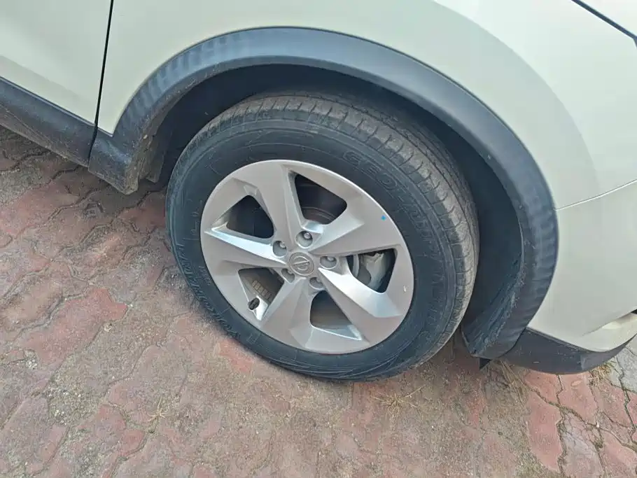 Nissan Qashqai — миниатюра 6