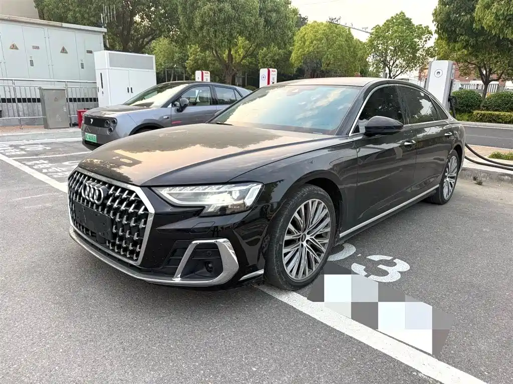 Audi A8 2025