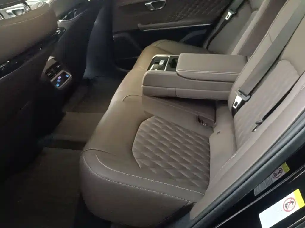 BYD Han — миниатюра 17