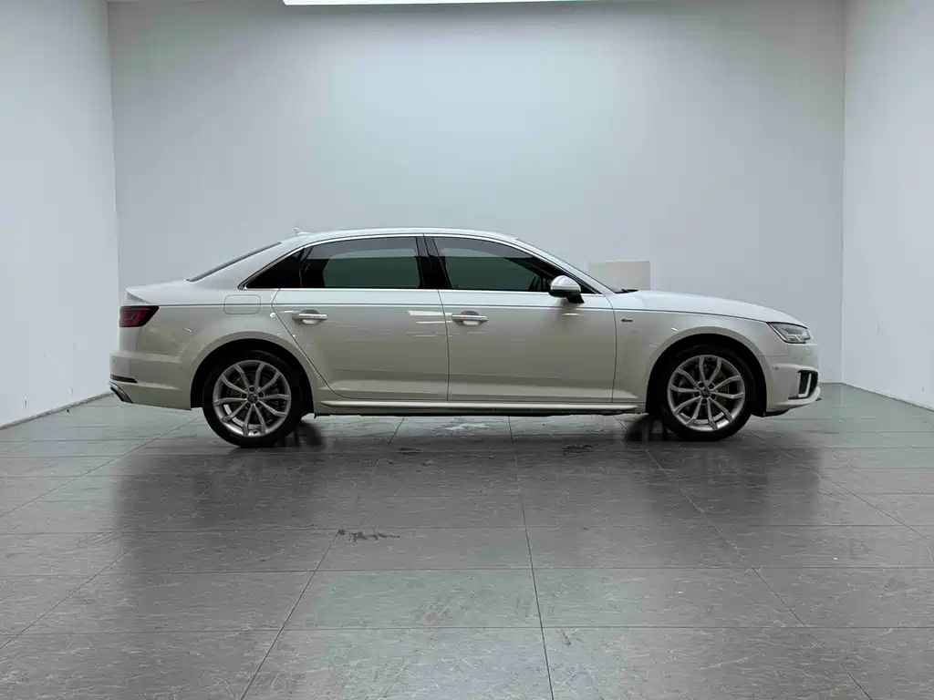 Audi A4L — миниатюра 13