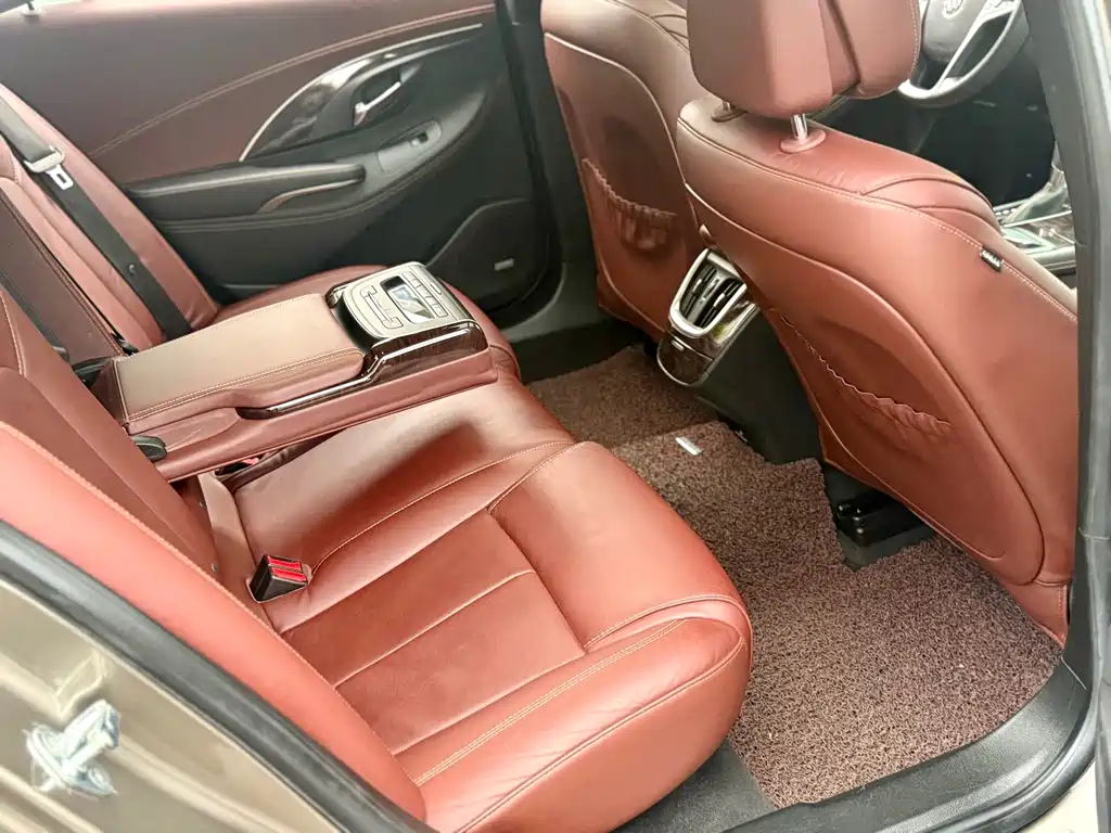 Buick LaCrosse — миниатюра 14