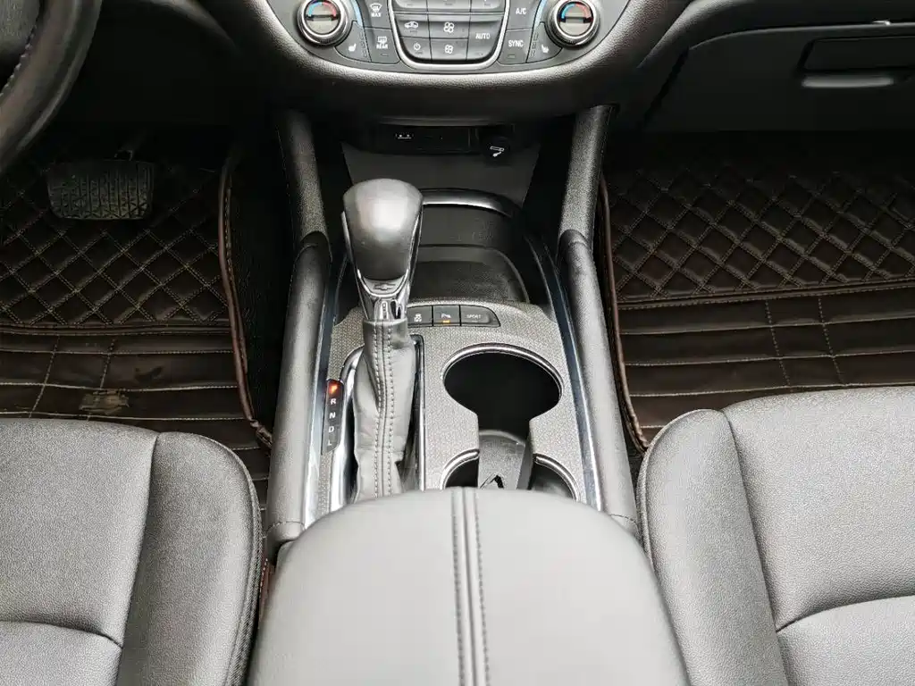 CHEVROLET MAI RUIBAO XL