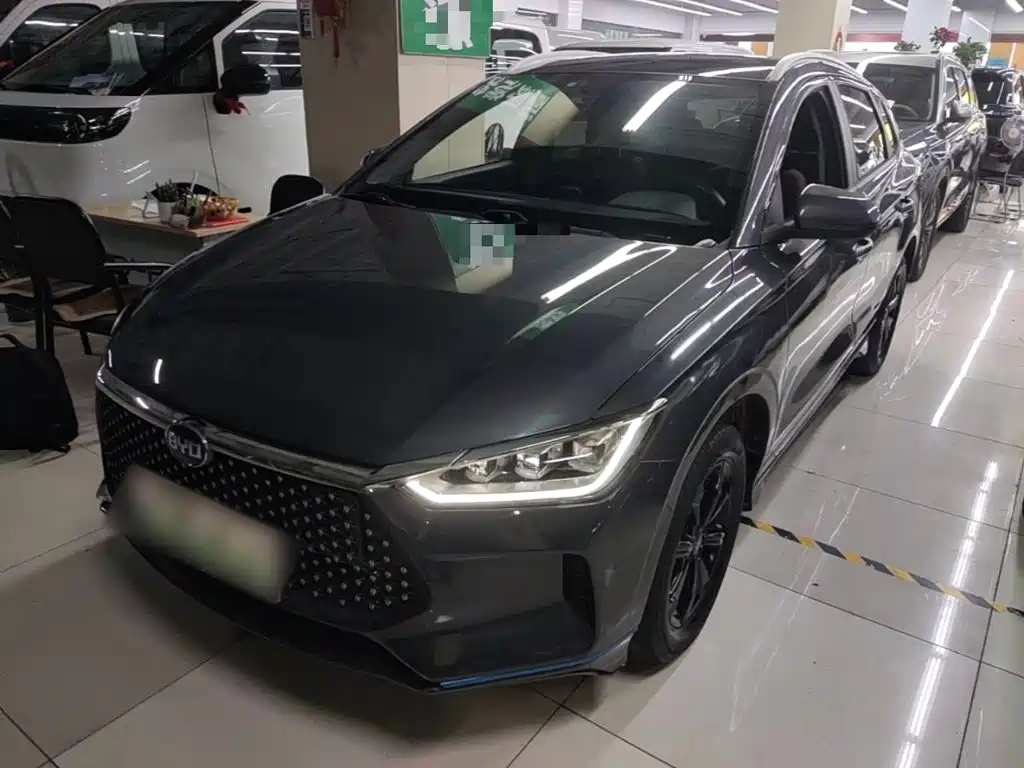 BYD e2