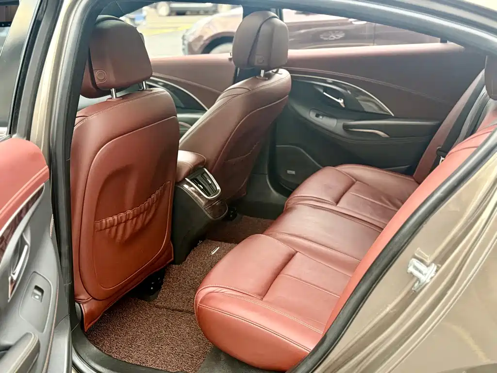 Buick LaCrosse — миниатюра 12