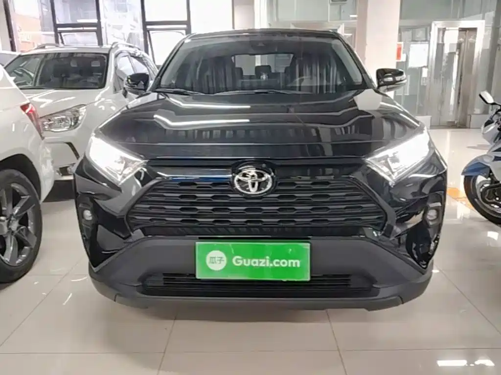 Toyota RAV4 2024 2.0L CVT