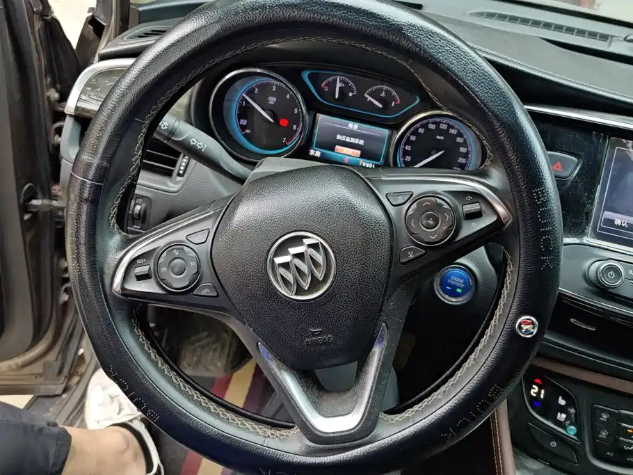 Buick Envision Plus — миниатюра 14
