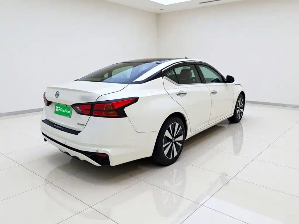 Nissan Teana — миниатюра 4