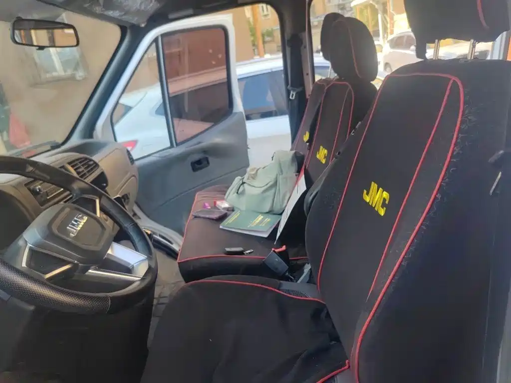 JMC Tesla — миниатюра 11