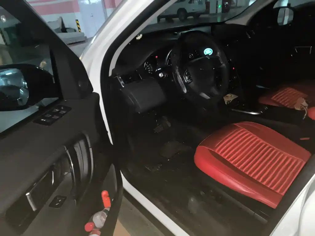 Land Rover Discovery Sport — миниатюра 12