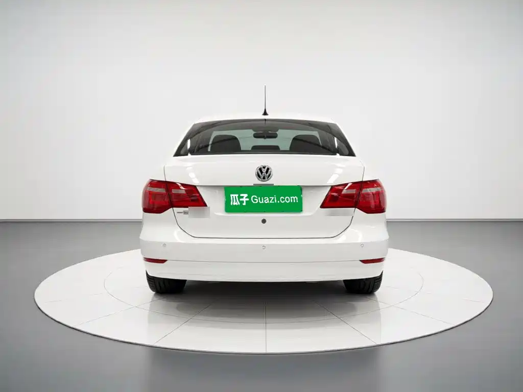 Volkswagen Jetta — миниатюра 5