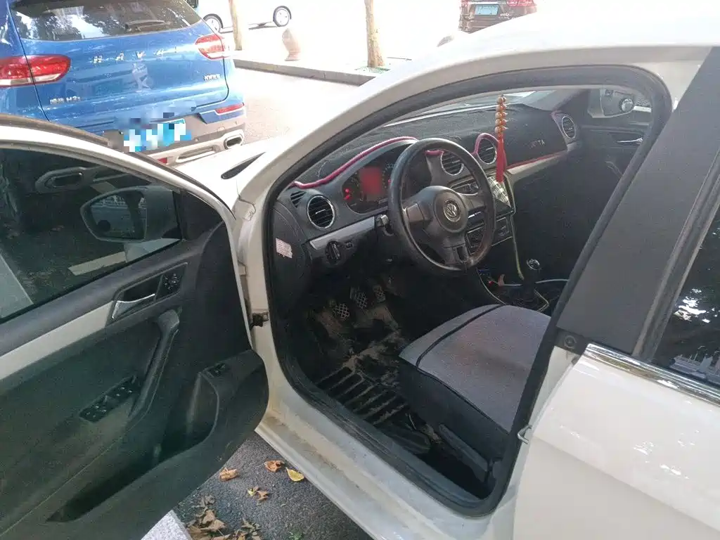 Volkswagen Jetta — миниатюра 17