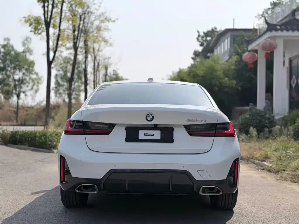 BMW 3 Series — миниатюра 8