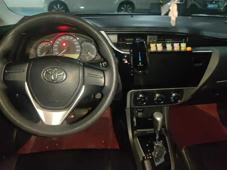 Toyota Corolla — миниатюра 12