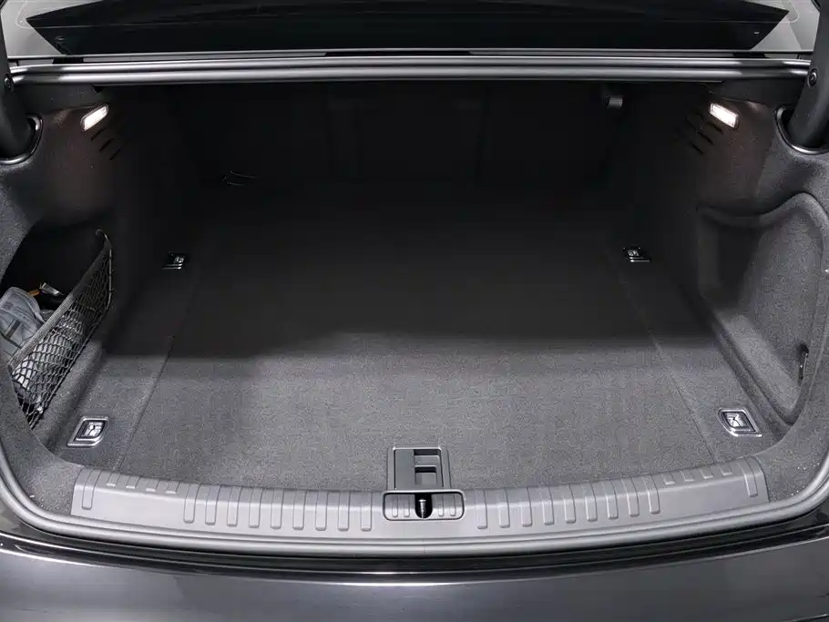 Audi A6L — миниатюра 22