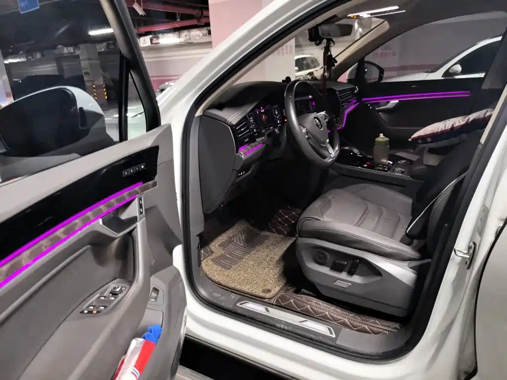 Volkswagen Touareg — миниатюра 17