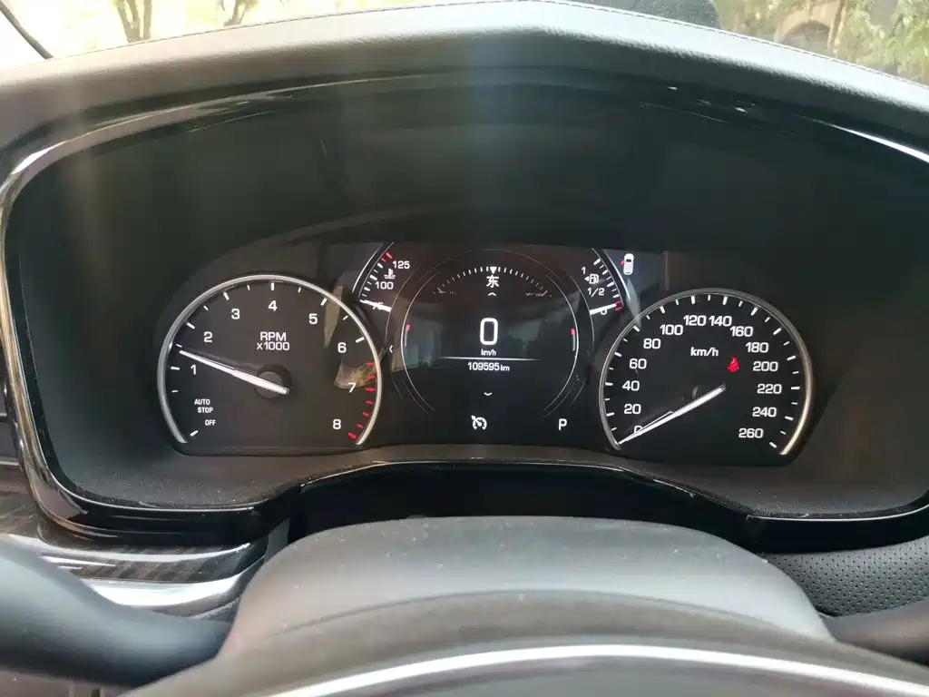 Cadillac XT5 — миниатюра 13