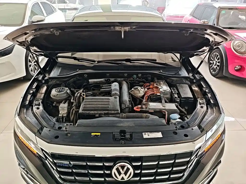 Volkswagen Passat PHEV — миниатюра 20