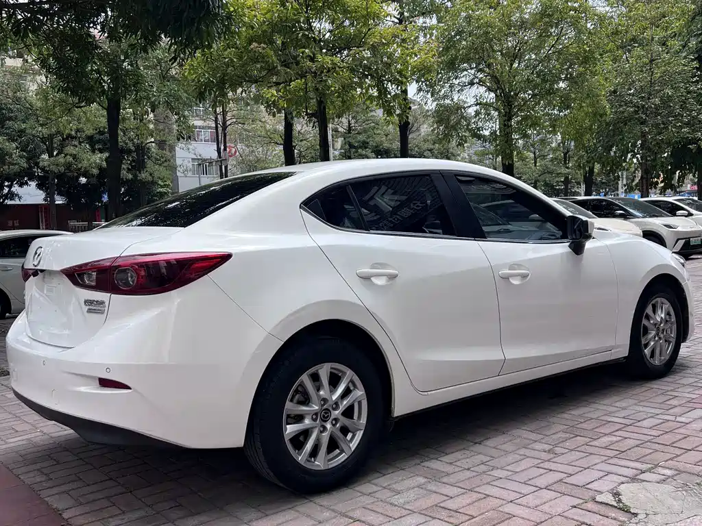 Mazda 3 Axela — миниатюра 7