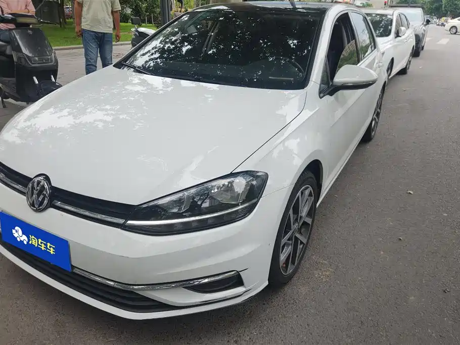 Volkswagen Golf 2020