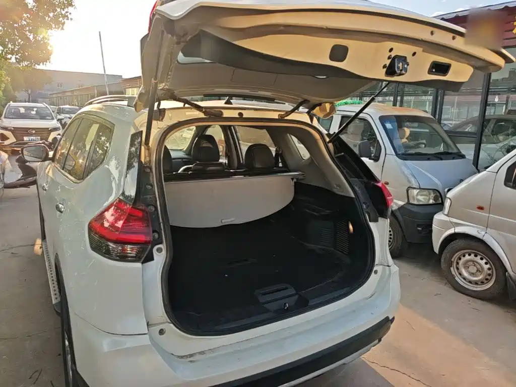 Nissan X-Trail — миниатюра 19