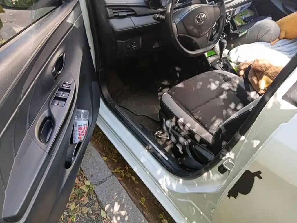 Toyota Yaris L — миниатюра 12