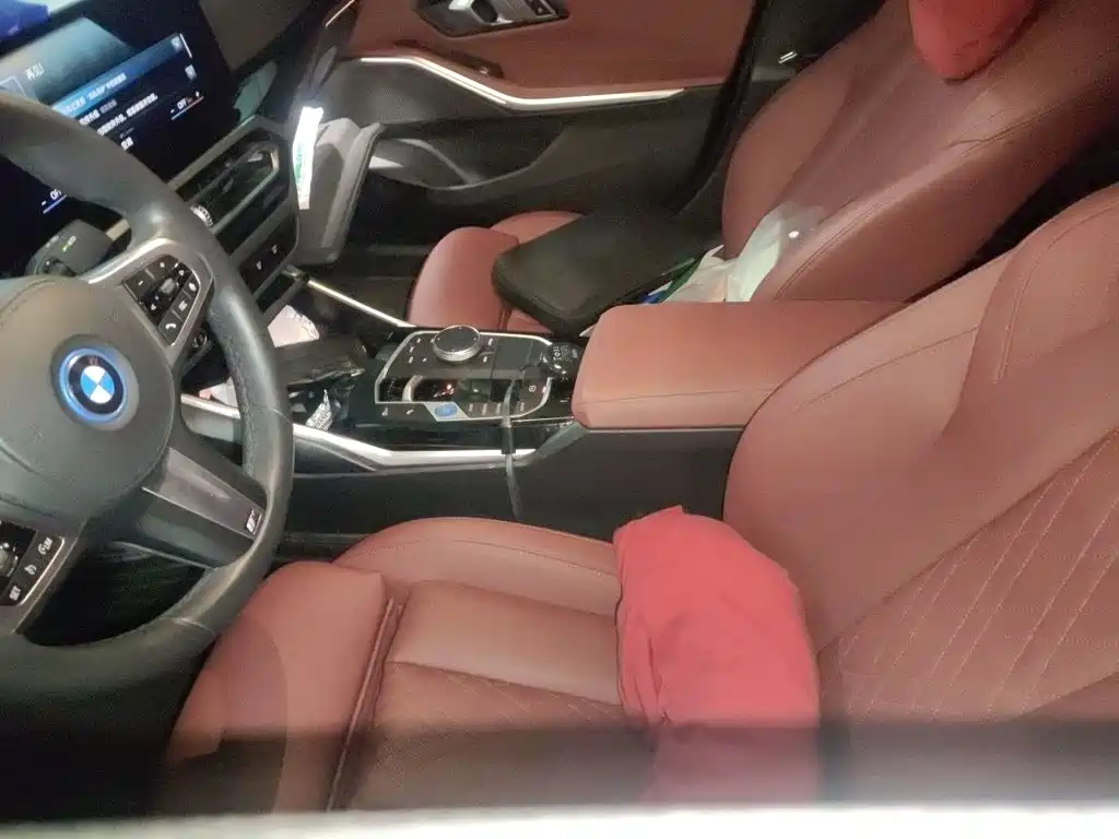 BMW i3 — миниатюра 12