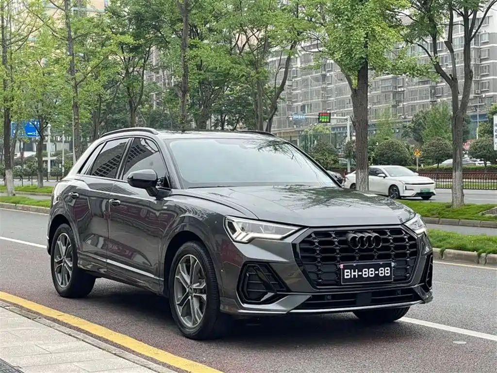 Audi Q3 2023 35 TFSI (1.4T)