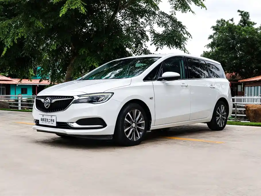 Buick GL6 2017