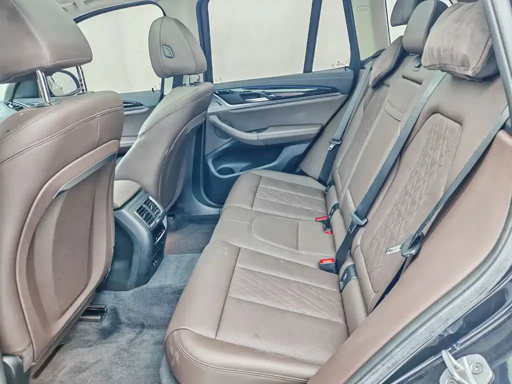 BMW iX3 — миниатюра 5