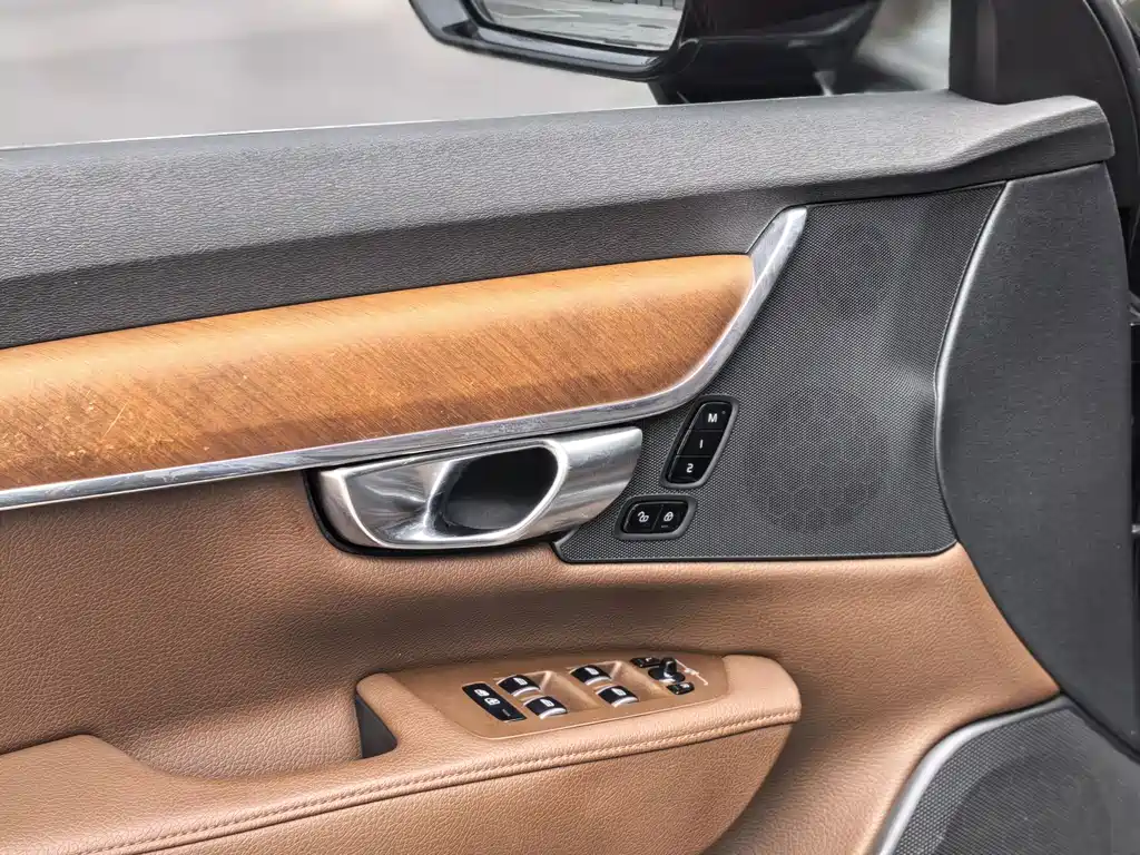 Volvo S90 — миниатюра 14