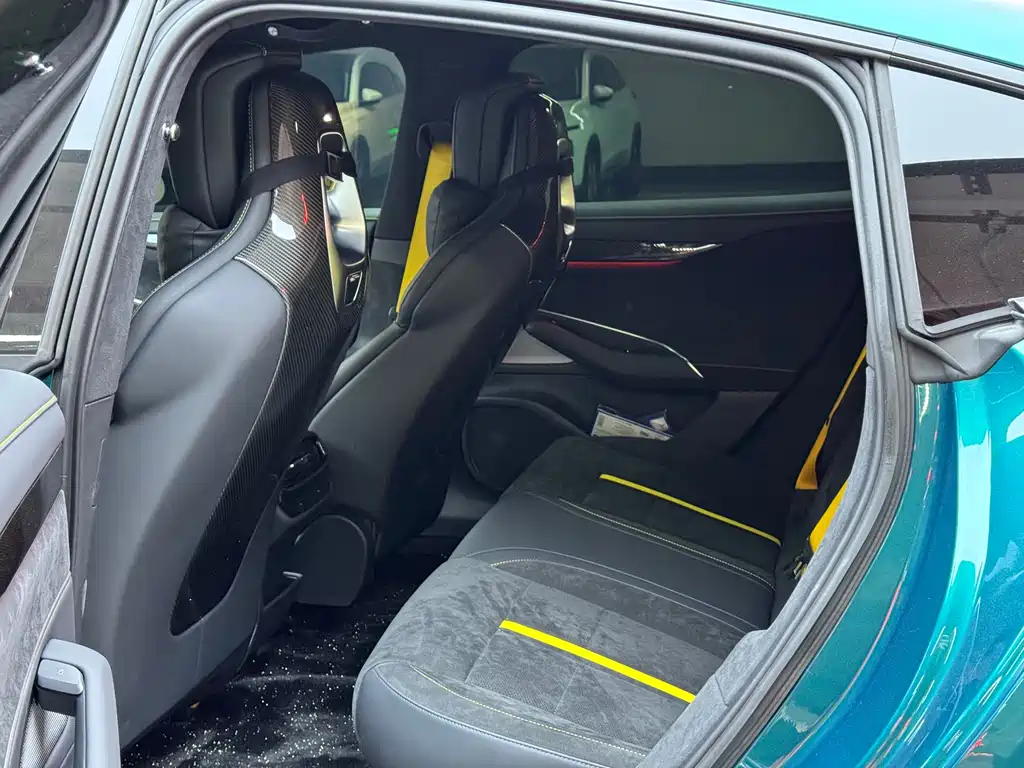 XIAOMI CAR XIAOMI SU7 ULTRA